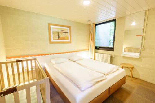 Imagen de la habitación del Hotel Center Parcs De Huttenheugte. Foto 5