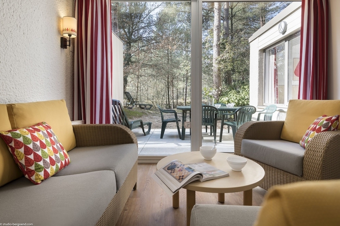 Imagen de la habitación del Hotel Center Parcs Les Bois-Francs. Foto 9