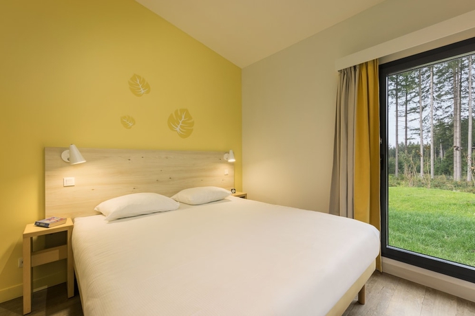 Imagen de la habitación del Hotel Center Parcs Les Trois For&ecirc;ts. Foto 11