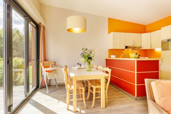 Imagen de la habitación del Hotel Center Parcs Les Trois For&ecirc;ts. Foto 17
