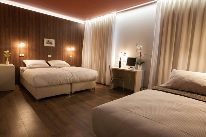 Imagen de la habitación del Hotel Center, Postojna. Foto 7