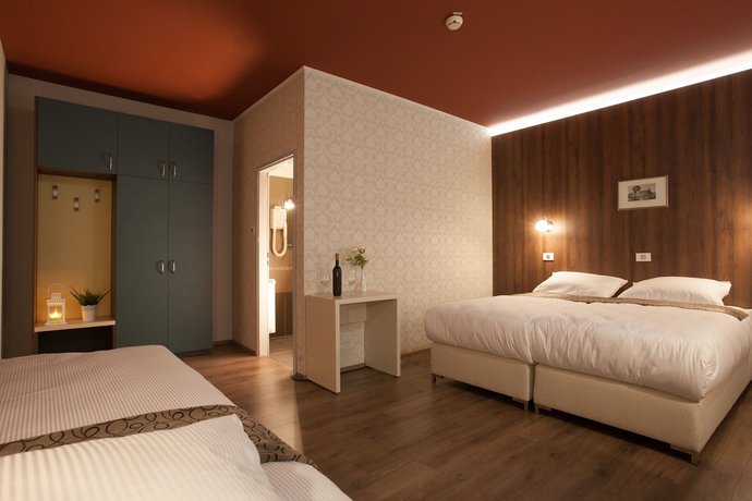 Imagen de la habitación del Hotel Center, Postojna. Foto 11