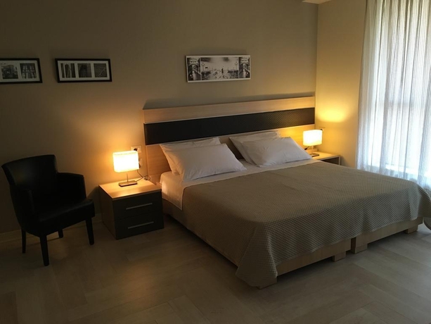 Imagen general del Hotel Center Rooms Oresti. Foto 5