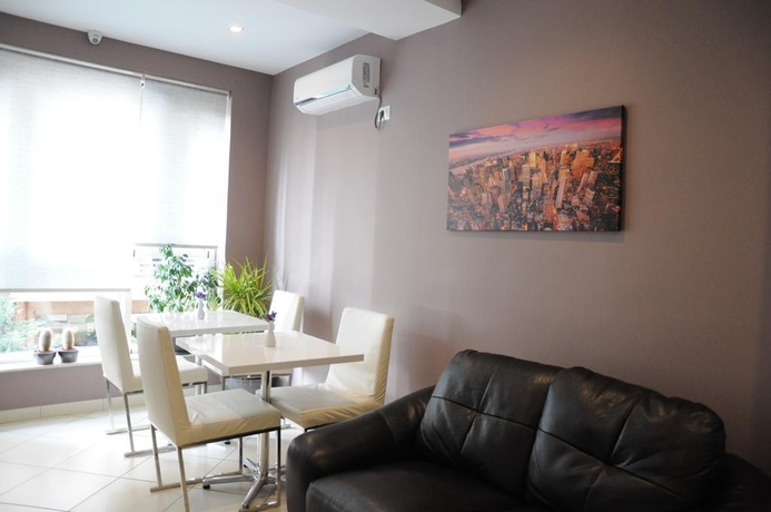 Imagen general del Hotel Center Rooms Oresti. Foto 8