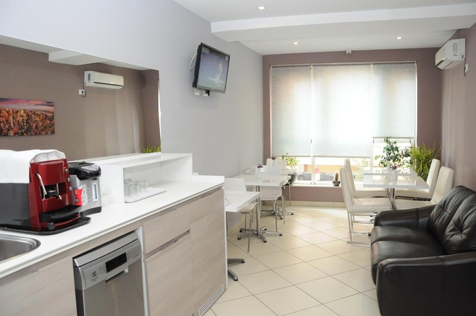 Imagen general del Hotel Center Rooms Oresti. Foto 12