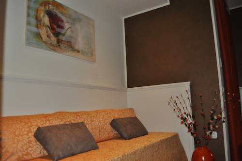 Imagen de la habitación del Hotel Centova. Foto 6