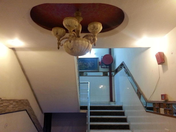 Imagen de los interiores del Hotel Centra Inn. Foto 12