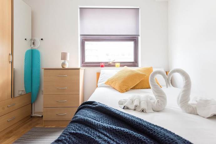 Imagen de la habitación del Hotel Centra Wharf. Foto 3