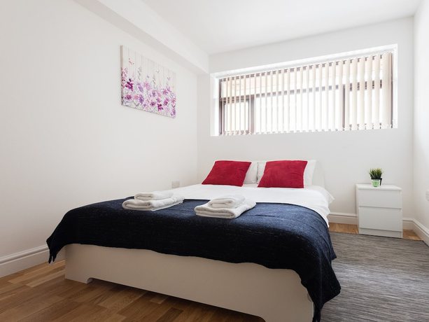 Imagen de la habitación del Hotel Centra Wharf. Foto 4