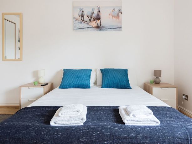 Imagen de la habitación del Hotel Centra Wharf. Foto 19