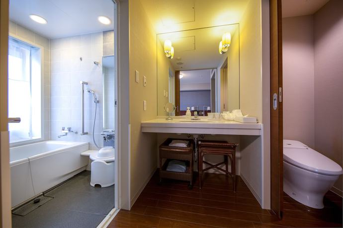 Imagen de la habitación del Hotel Centrair. Foto 4