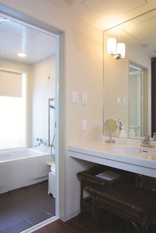 Imagen de la habitación del Hotel Centrair. Foto 9