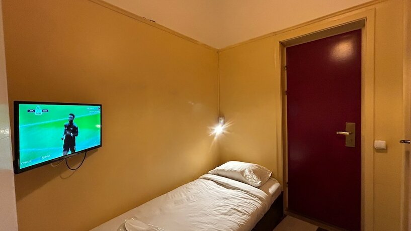 Imagen de la habitación del Hotel Central Accomodation PIATA ROMANA. Foto 20