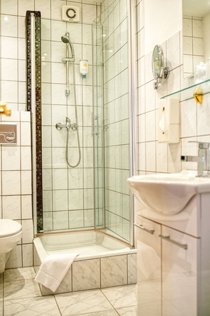 Imagen de la habitación del Hotel Central Am Königshof. Foto 19