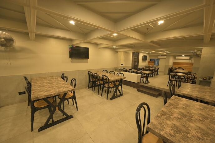 Imagen del bar/restaurante del Hotel Central Avenue. Foto 12