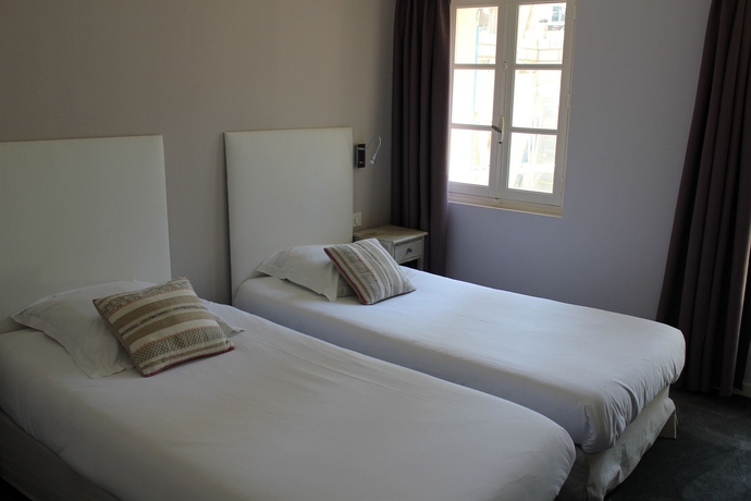 Imagen de la habitación del Hotel Central, Avignon. Foto 9