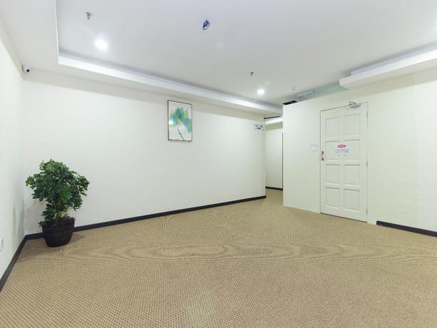 Imagen general del Hotel Central, Bahau. Foto 1