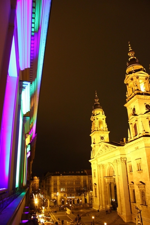 Imagen de los exteriores del Hotel Central Basilica. Foto 12