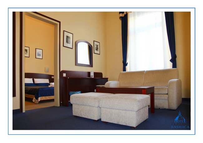 Imagen de los interiores del Hotel Central Basilica. Foto 14