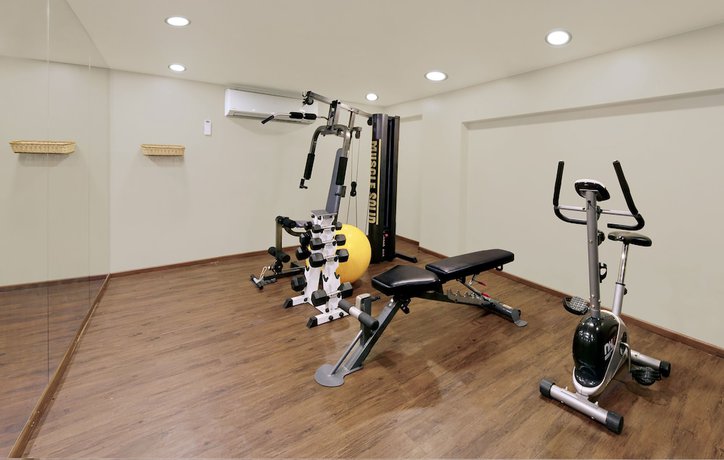 Imagen de los interiores del Hotel Central Beacon Surat. Foto 16