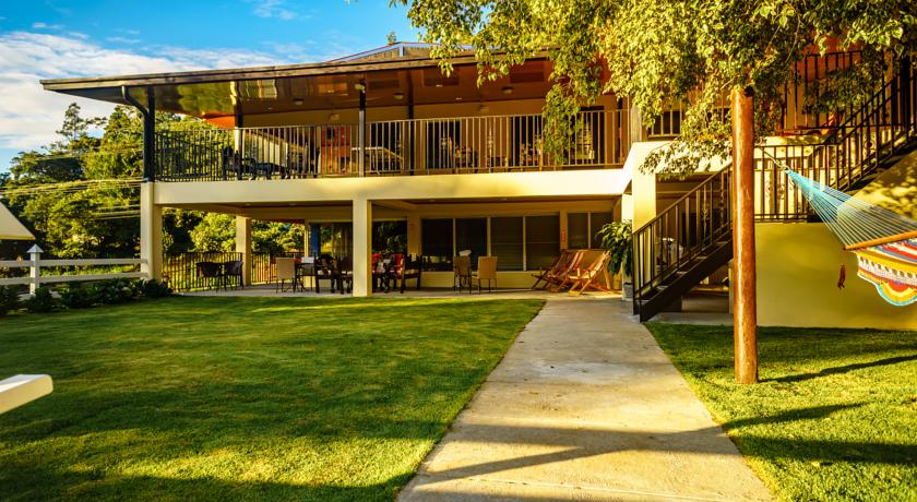 Imagen de los exteriores del Hotel Central Boquete. Foto 8