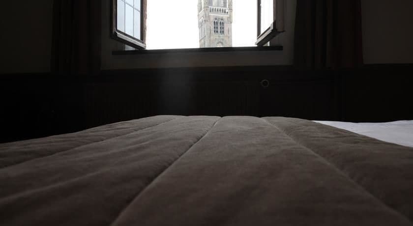 Imagen de la habitación del Hotel Central, Brujas. Foto 14