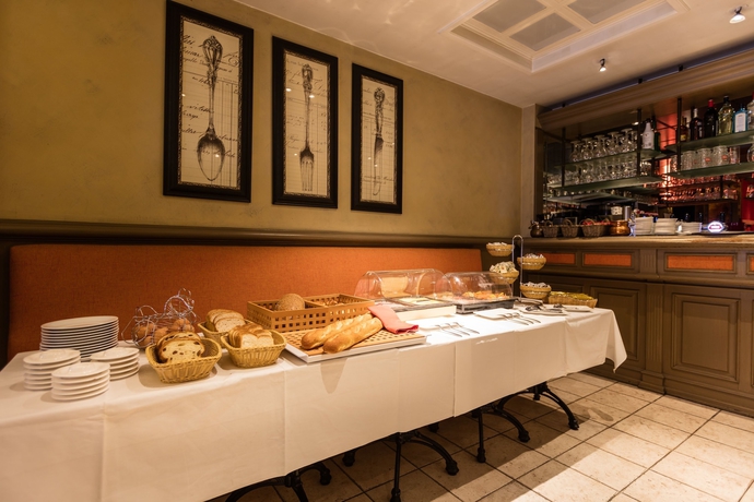 Imagen del bar/restaurante del Hotel Central, Brujas. Foto 7