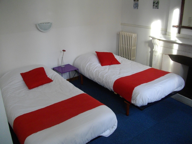 Imagen de la habitación del Hotel Central, Carcassonne. Foto 10