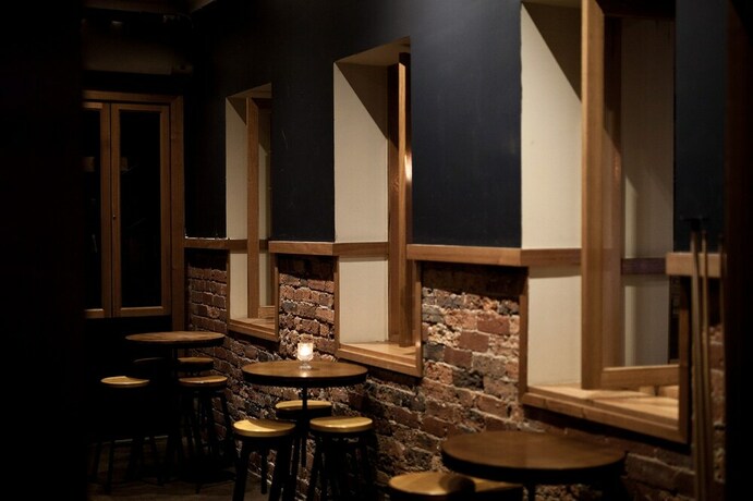 Imagen de los interiores del Hotel Central Club. Foto 34
