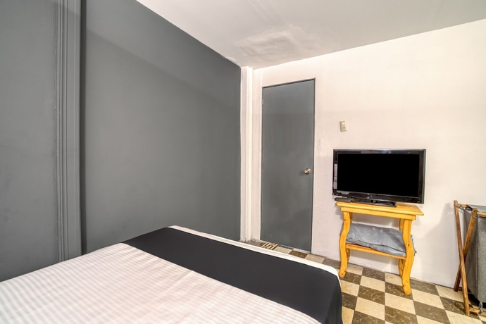 Imagen de la habitación del Hotel Central Downtown Guadalajara. Foto 3