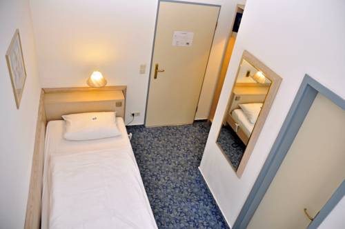 Imagen de la habitación del Hotel Central, Flensburgo. Foto 7