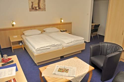 Imagen de la habitación del Hotel Central, Flensburgo. Foto 8