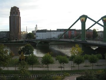 Imagen de los exteriores del Hotel Central Frankfurt. Foto 3