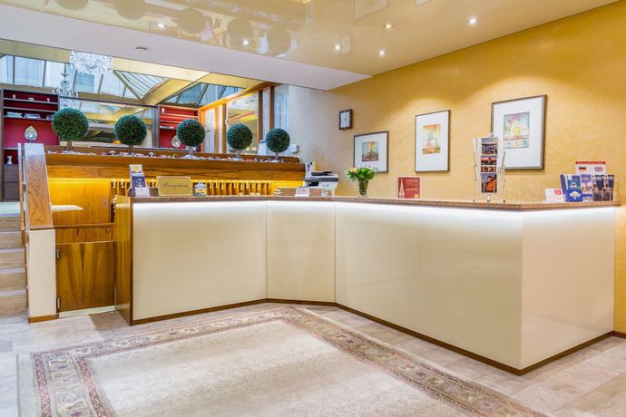 Imagen de los interiores del Hotel Central, Friburgo. Foto 11