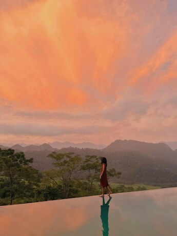 Imagen general del Hotel Central Hills Pù Luông Resort. Foto 1