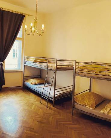 Imagen de la habitación del Hotel Central Hostel, Pecs. Foto 18
