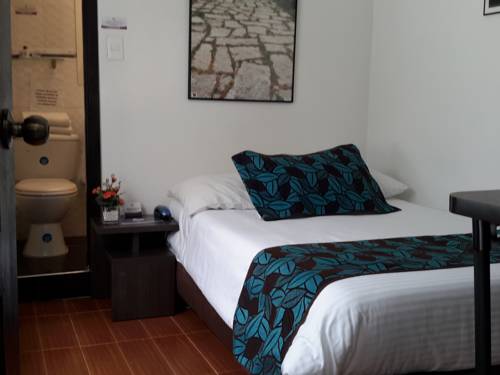 Imagen de la habitación del Hotel Central House, Bogot&aacute;. Foto 3