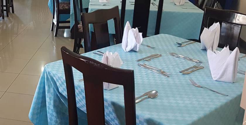 Imagen del bar/restaurante del Hotel Central Inn Entebbe. Foto 3