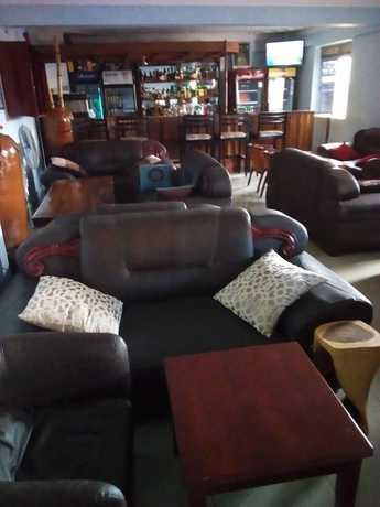 Imagen del bar/restaurante del Hotel Central Inn Entebbe. Foto 4