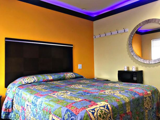 Imagen de la habitación del Hotel Central Inn Motel. Foto 12
