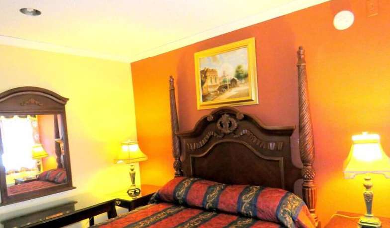 Imagen de la habitación del Hotel Central Inn Motel. Foto 13
