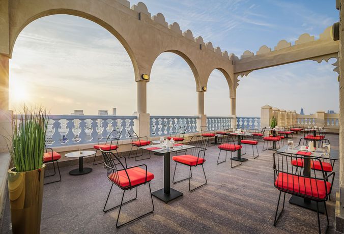 Imagen del bar/restaurante del Hotel Central Inn Souq Waqif. Foto 10