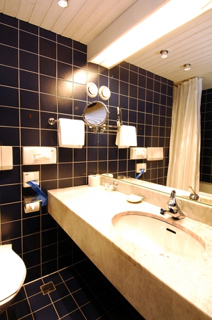 Imagen de la habitación del Hotel Central, Innsbruck . Foto 12