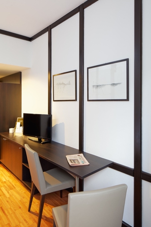 Imagen de la habitación del Hotel Central, Innsbruck . Foto 13