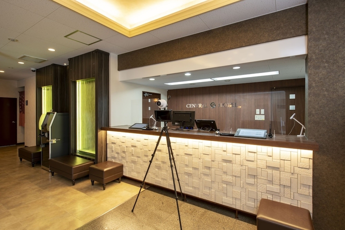 Imagen de los interiores del Hotel Central Isohara. Foto 17