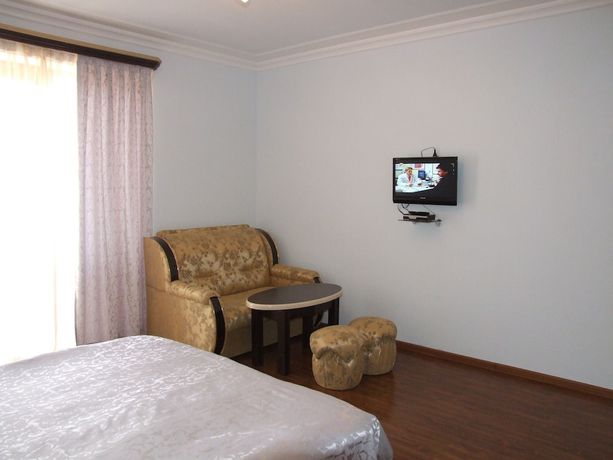 Imagen de la habitación del Hotel Central, Jermuk. Foto 10