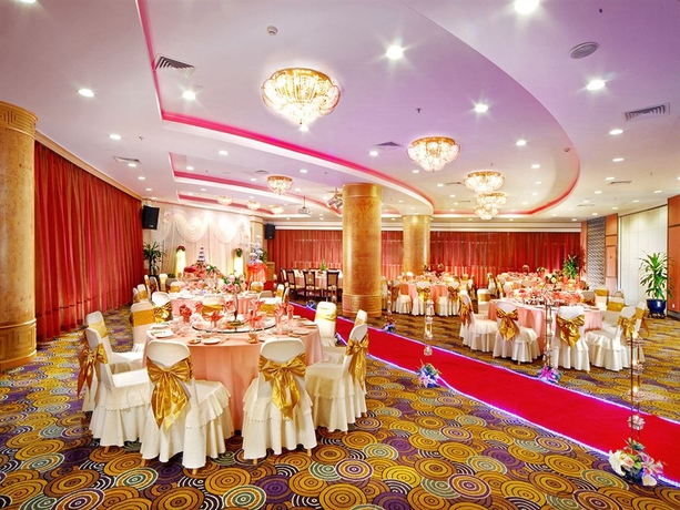 Imagen de los interiores del Hotel Central Jingmin. Foto 12