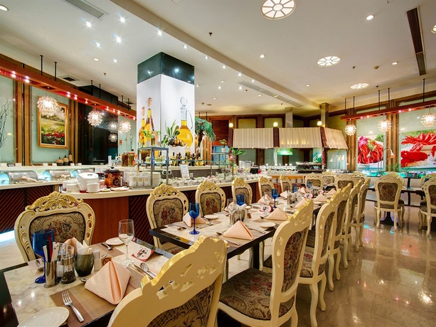 Imagen del bar/restaurante del Hotel Central Jingmin. Foto 2