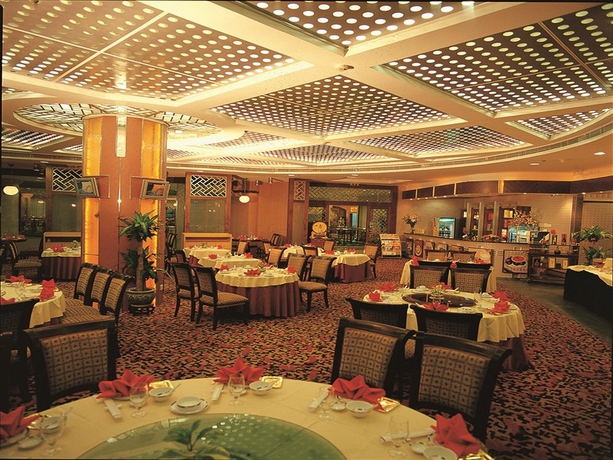 Imagen del bar/restaurante del Hotel Central Jingmin. Foto 4