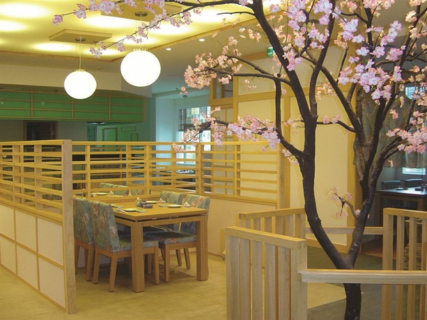 Imagen del bar/restaurante del Hotel Central Jingmin. Foto 5